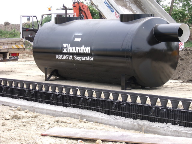 Hauraton - Lovilec olj in maščob